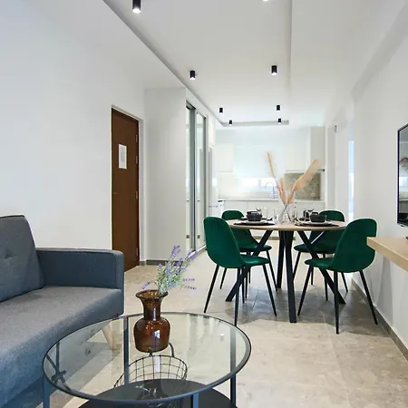 Phaedrus Living: Seaside Luxury Flat Lighthouse 69 פאפוס