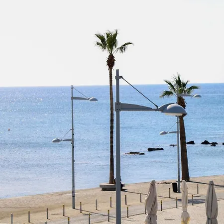 Phaedrus Living: Seaside Luxury Flat Lighthouse 69