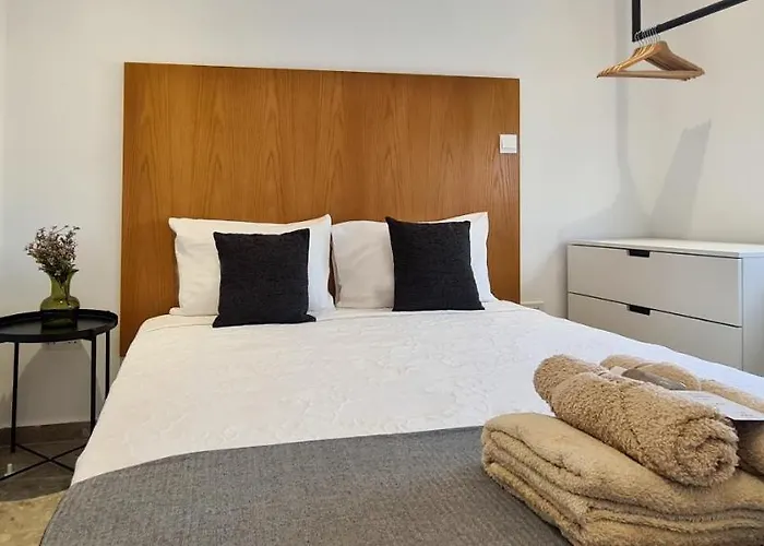 Phaedrus Living: Seaside Luxury Flat Lighthouse 69 * Paphos