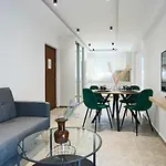 Phaedrus Living: Seaside Luxury Flat Lighthouse 69 بافوس