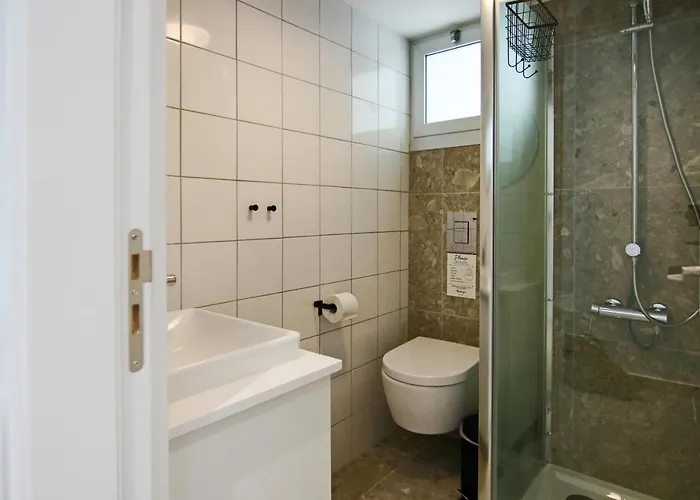 Phaedrus Living: Seaside Luxury Flat Lighthouse 69 * Paphos