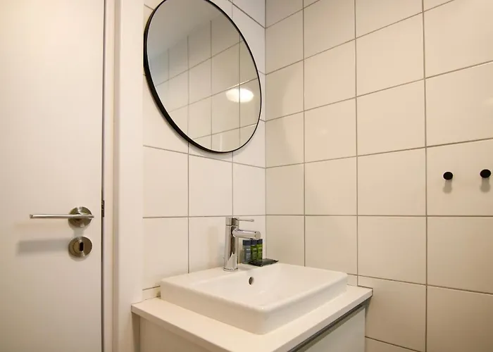 Phaedrus Living: Seaside Luxury Flat Lighthouse 69 *